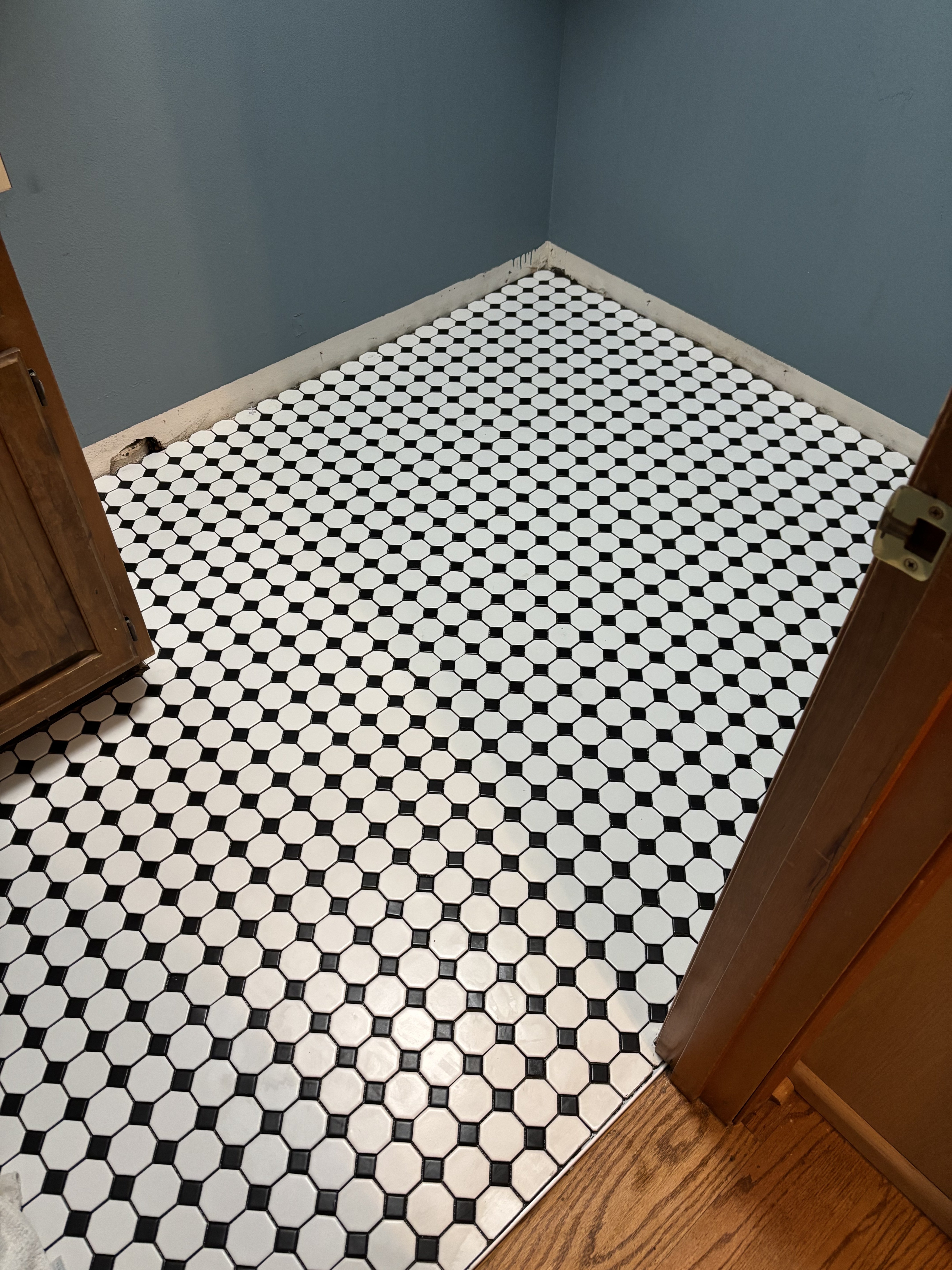Classic black and white hexagon tile floor